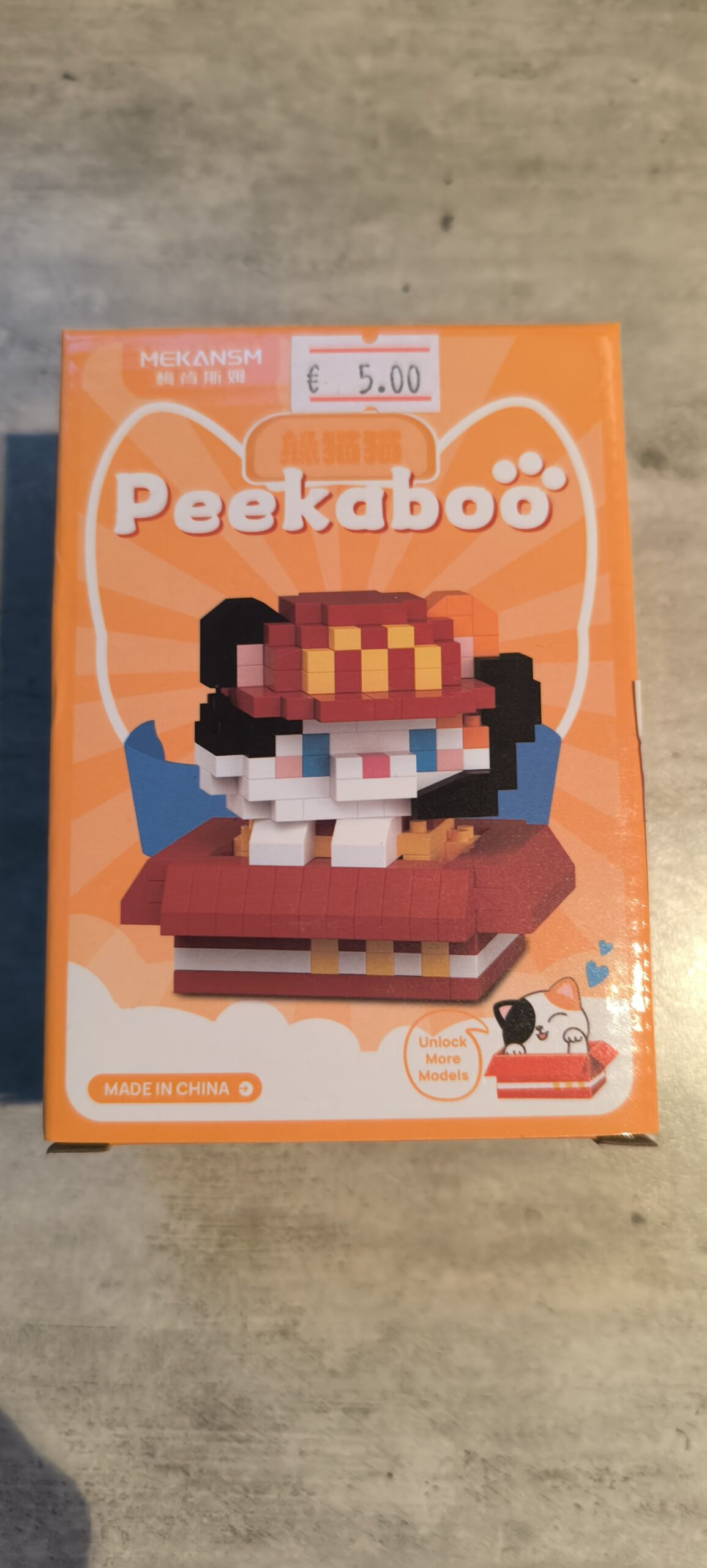 Mekansm Peekaboo kitten met Mc. head