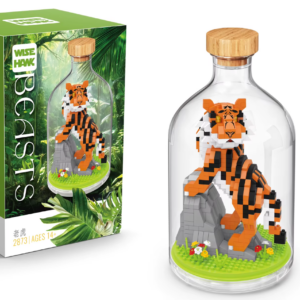 Wise Hawk Beasts Tijger met stolp in flesvorm